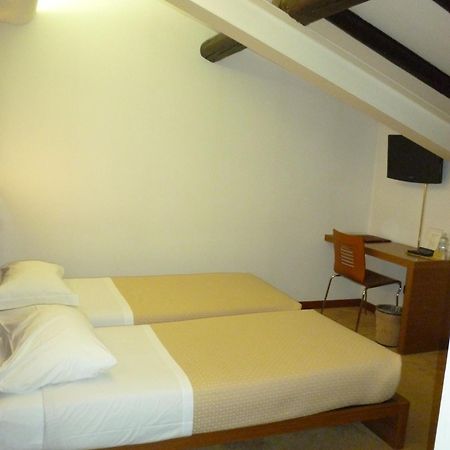 Hotel Quo Vadis Udine Esterno foto