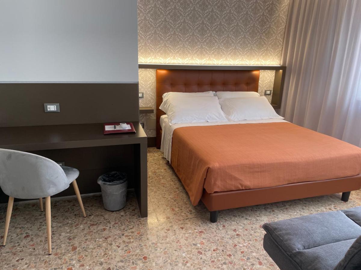 Hotel Quo Vadis Udine Esterno foto